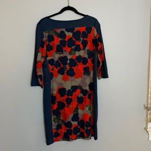 ANN TAYLOR PRINTED DRESS - SIZE MEDIUM